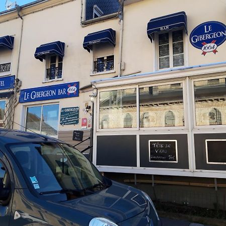 Le Gibergeon Hotell Signy-lʼAbbaye Eksteriør bilde
