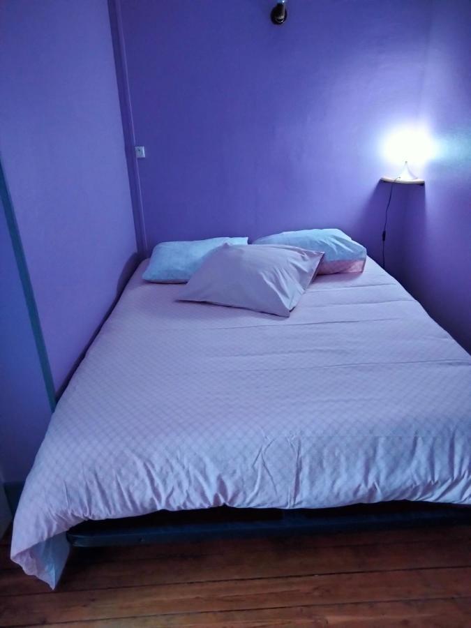 Le Gibergeon Hotell Signy-lʼAbbaye Eksteriør bilde
